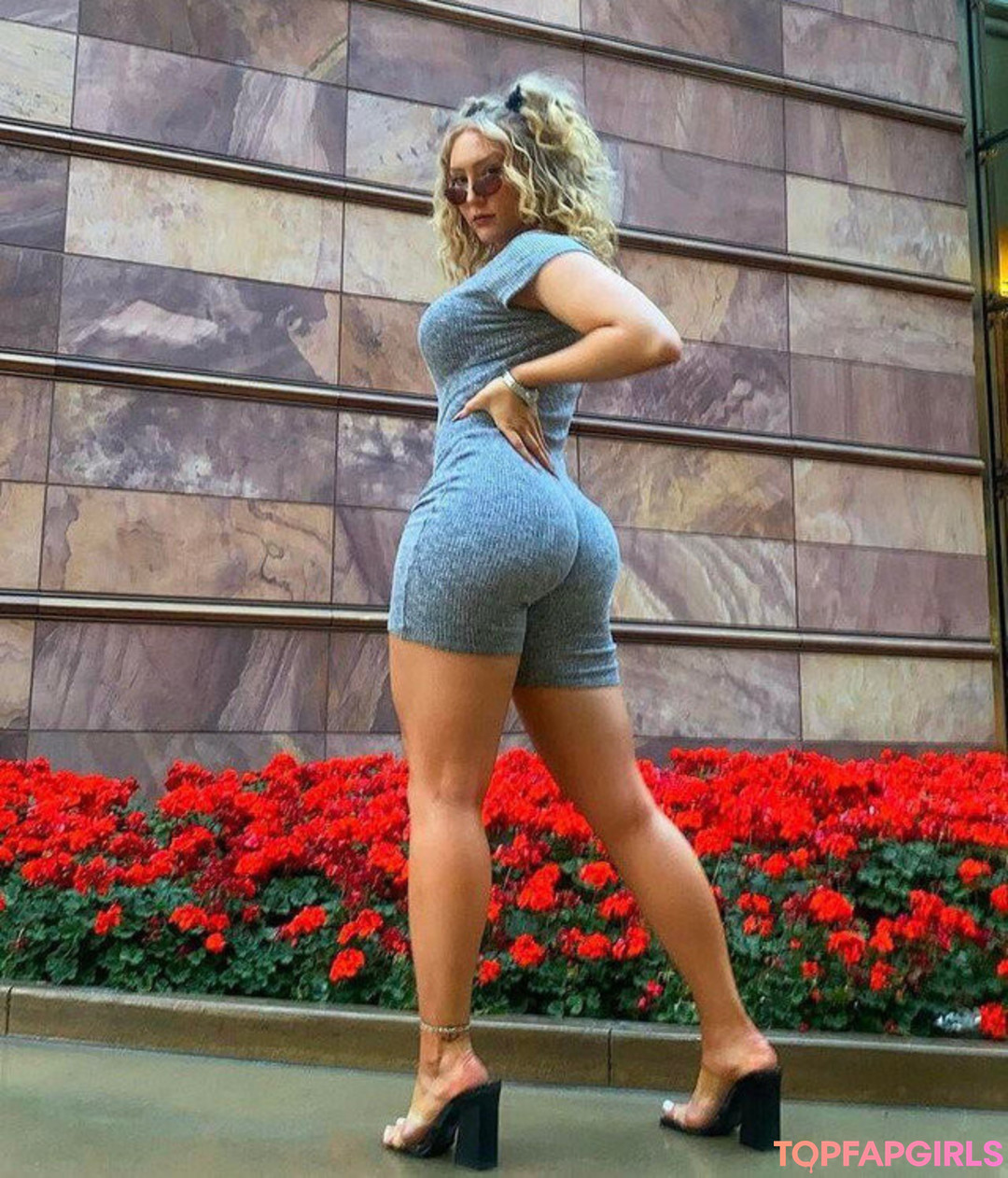 Foto desnuda filtrada de OnlyFans de Nikkita Lyons #19 Foto desnuda filtrada de OnlyFans de Nikkita Lyons #19