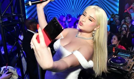 Foto desnuda filtrada de OnlyFans de Kim Petras
