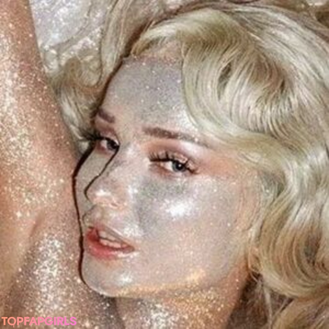 Foto desnuda filtrada de OnlyFans de Kim Petras #16 Foto desnuda filtrada de OnlyFans de Kim Petras #16