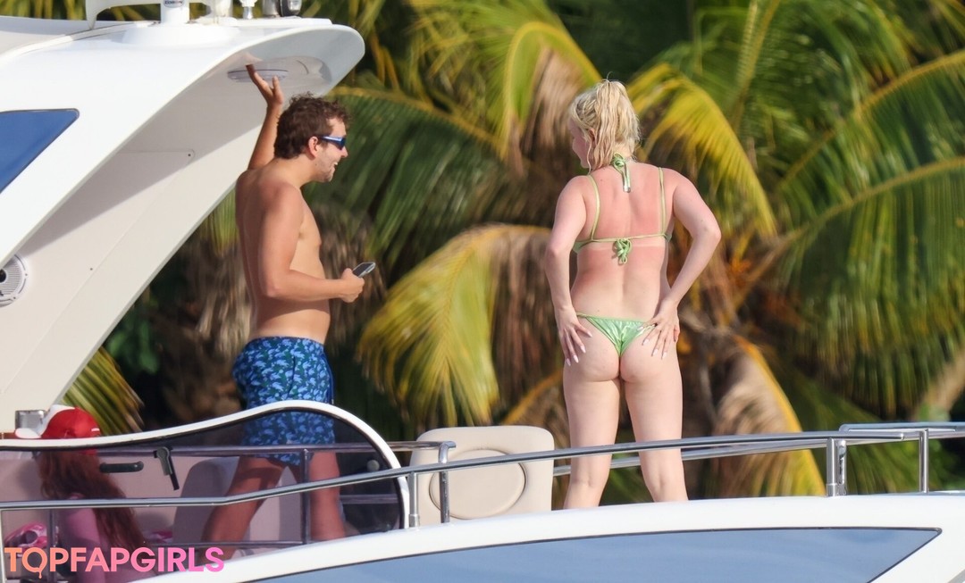 Foto desnuda filtrada de OnlyFans de Kim Petras #19 Foto desnuda filtrada de OnlyFans de Kim Petras #19