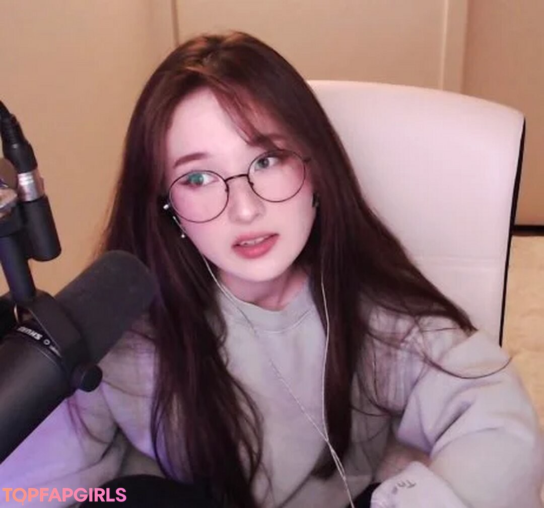 Foto desnuda filtrada de OnlyFans de Tinakitten #103 Foto desnuda filtrada de OnlyFans de Tinakitten #103