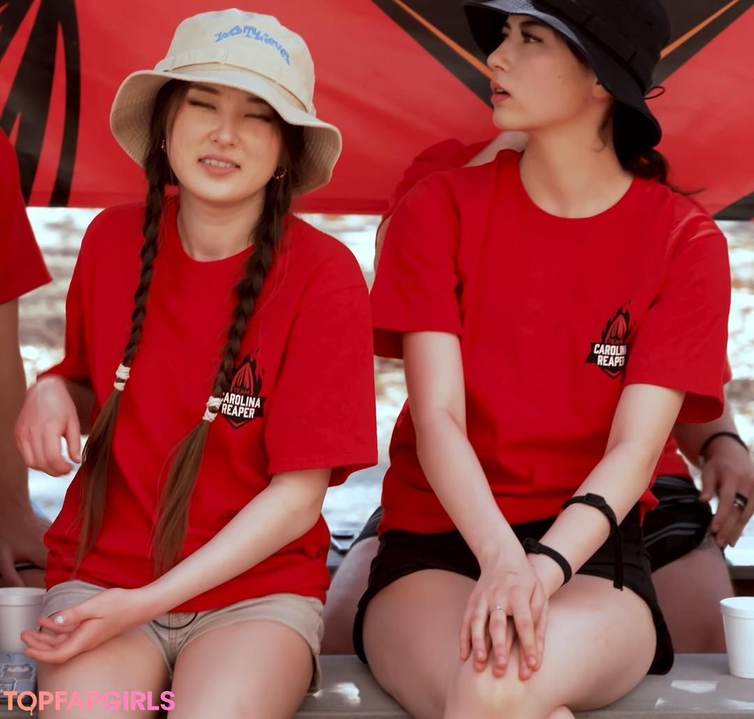 Foto desnuda filtrada de OnlyFans de Tinakitten #40 Foto desnuda filtrada de OnlyFans de Tinakitten #40