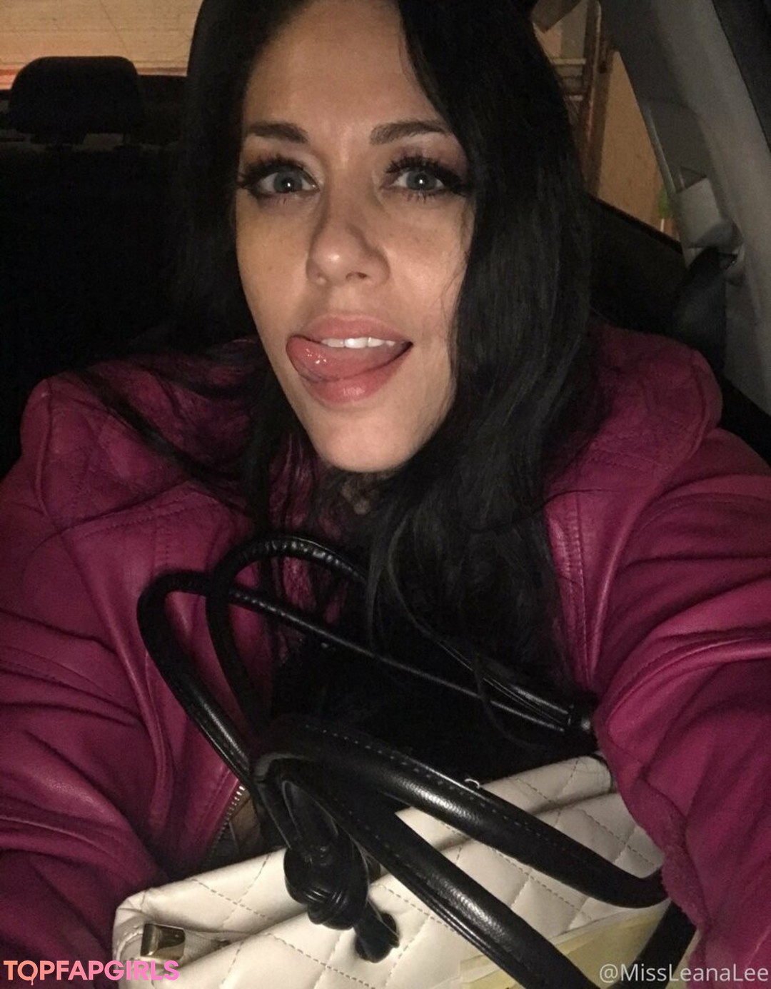 Foto desnuda filtrada de OnlyFans de Missleanalee #21 Foto desnuda filtrada de OnlyFans de Missleanalee #21