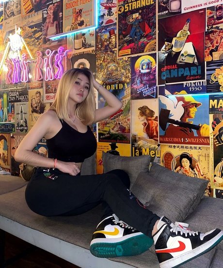 Foto desnuda filtrada de OnlyFans de Anastasya Khosasih
