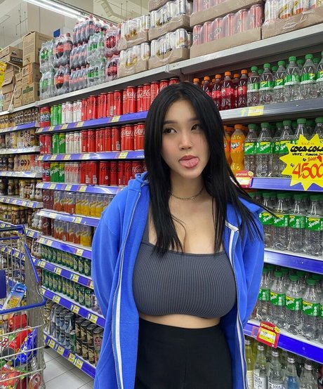 Foto desnuda filtrada de OnlyFans de Anastasya Khosasih