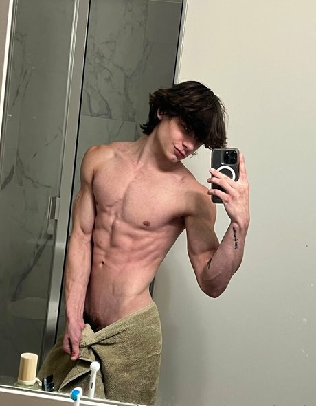 Nate.shreds