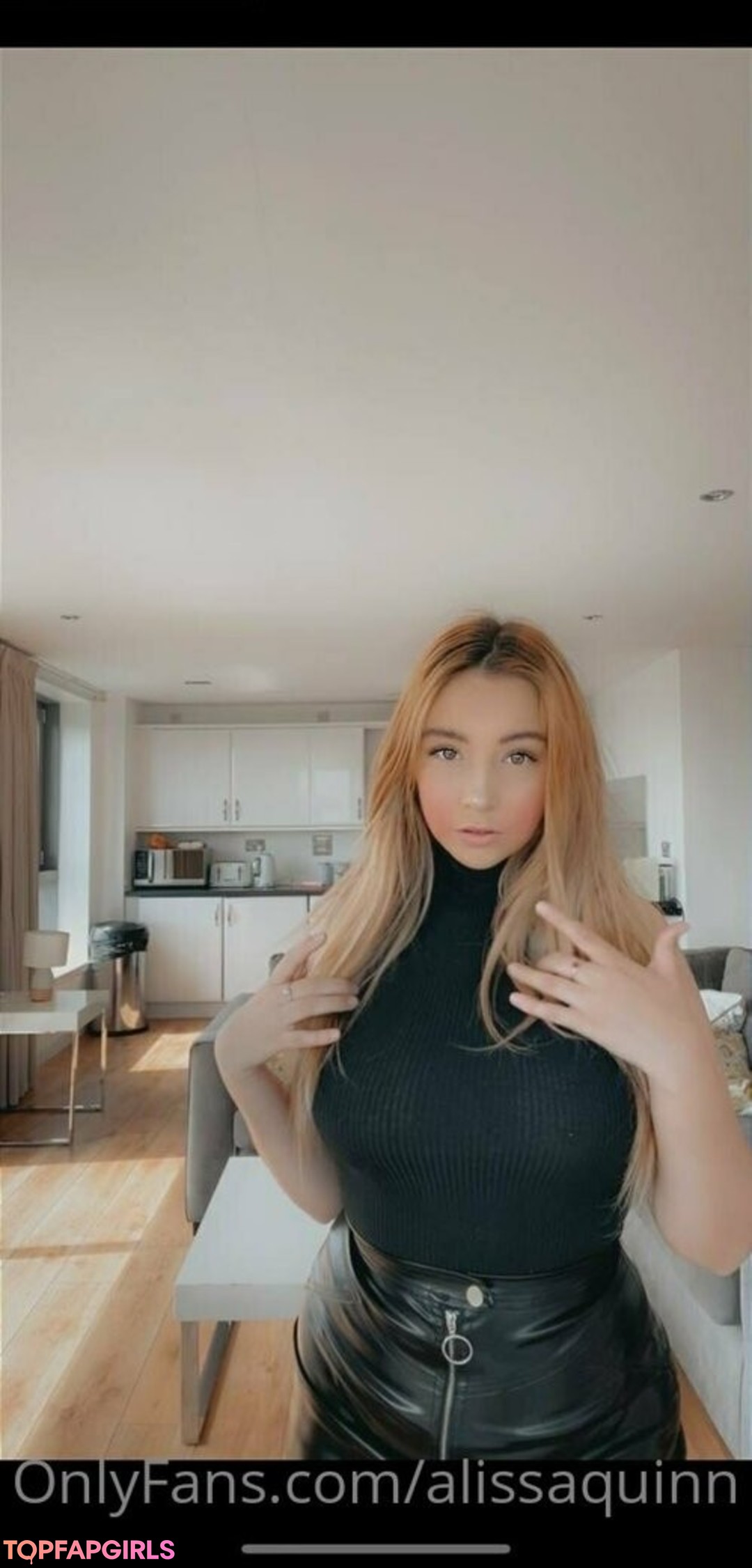 Foto desnuda filtrada de OnlyFans de Alissaquinn #189 Foto desnuda filtrada de OnlyFans de Alissaquinn #189