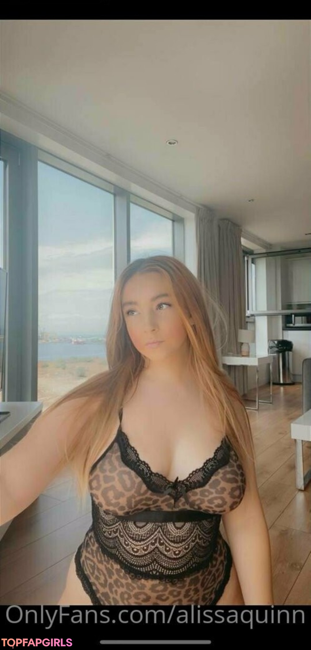 Foto desnuda filtrada de OnlyFans de Alissaquinn #224 Foto desnuda filtrada de OnlyFans de Alissaquinn #224