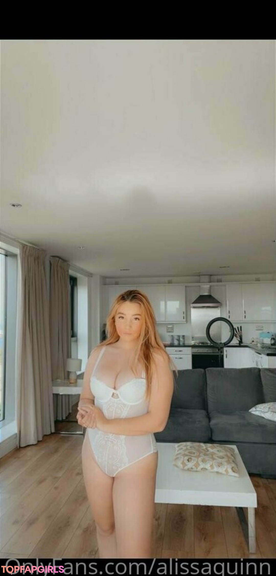 Foto desnuda filtrada de OnlyFans de Alissaquinn #263 Foto desnuda filtrada de OnlyFans de Alissaquinn #263