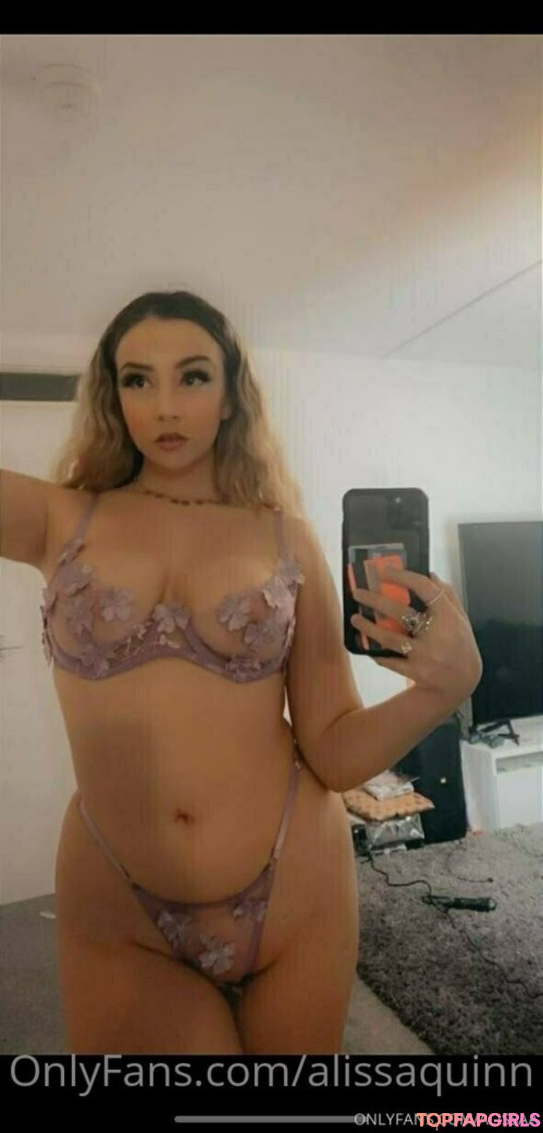 Foto desnuda filtrada de OnlyFans de Alissaquinn #277 Foto desnuda filtrada de OnlyFans de Alissaquinn #277