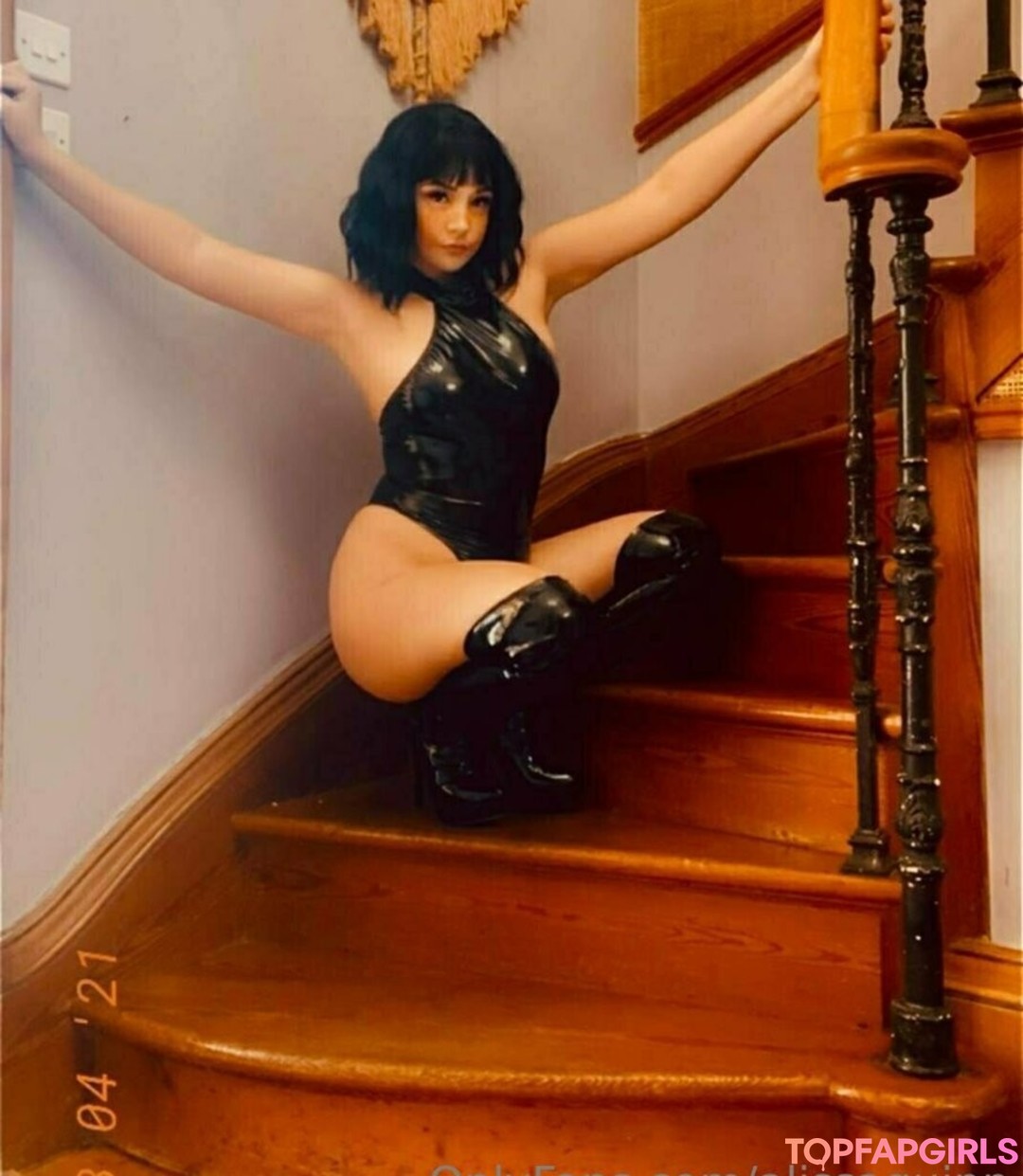 Foto desnuda filtrada de OnlyFans de Alissaquinn #574 Foto desnuda filtrada de OnlyFans de Alissaquinn #574
