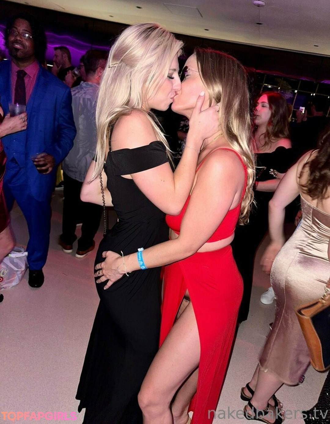 Foto desnuda filtrada de OnlyFans de Nakedbakers #465 Foto desnuda filtrada de OnlyFans de Nakedbakers #465