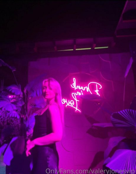 Valeryjonesvip