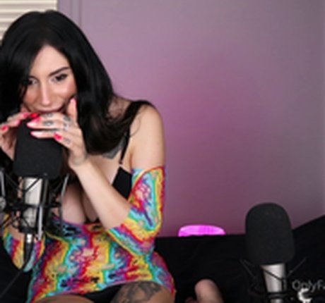 Foto desnuda filtrada de OnlyFans de Ellie Alien