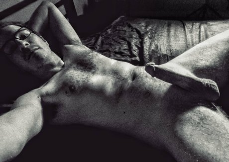 Foto desnuda filtrada de OnlyFans de Filmitgood