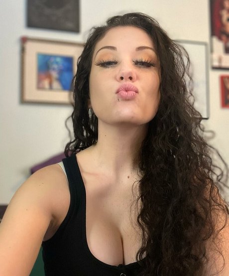 Anastasia Luna