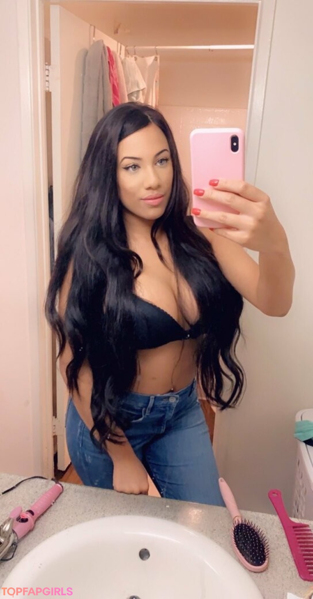 Foto desnuda filtrada de OnlyFans de Pinklipzxo #1 Foto desnuda filtrada de OnlyFans de Pinklipzxo #1