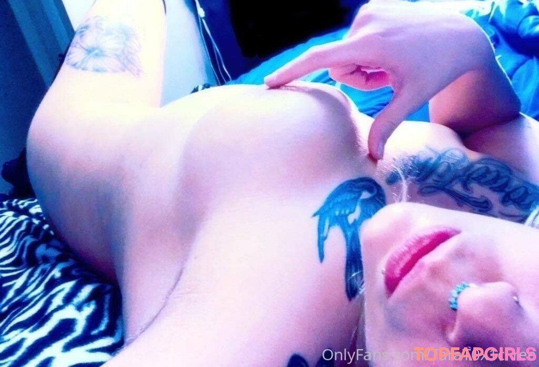 Foto desnuda filtrada de OnlyFans de Inkedshyvixen #2 Foto desnuda filtrada de OnlyFans de Inkedshyvixen #2