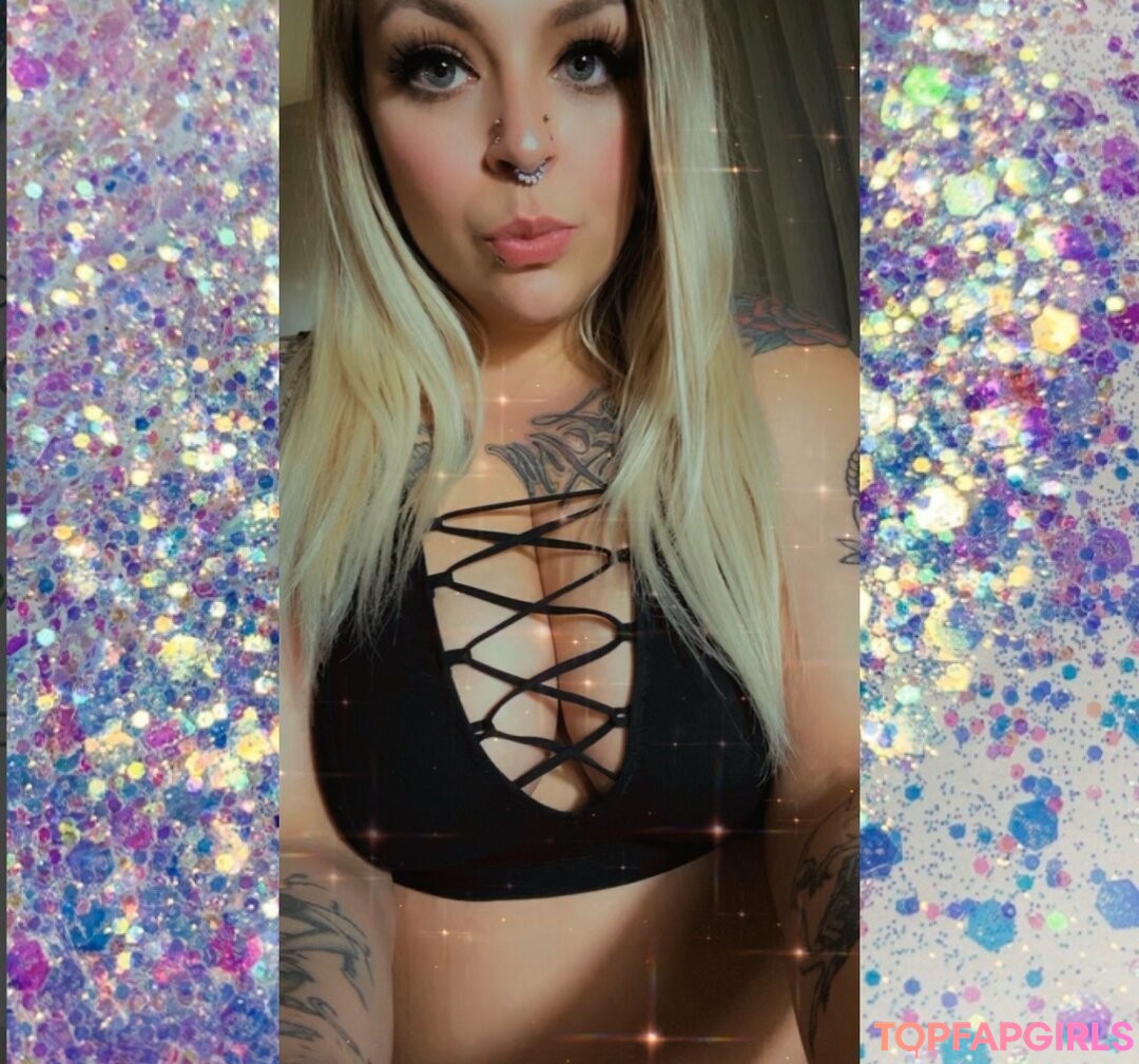 Foto desnuda filtrada de OnlyFans de Inkedshyvixen #49 Foto desnuda filtrada de OnlyFans de Inkedshyvixen #49