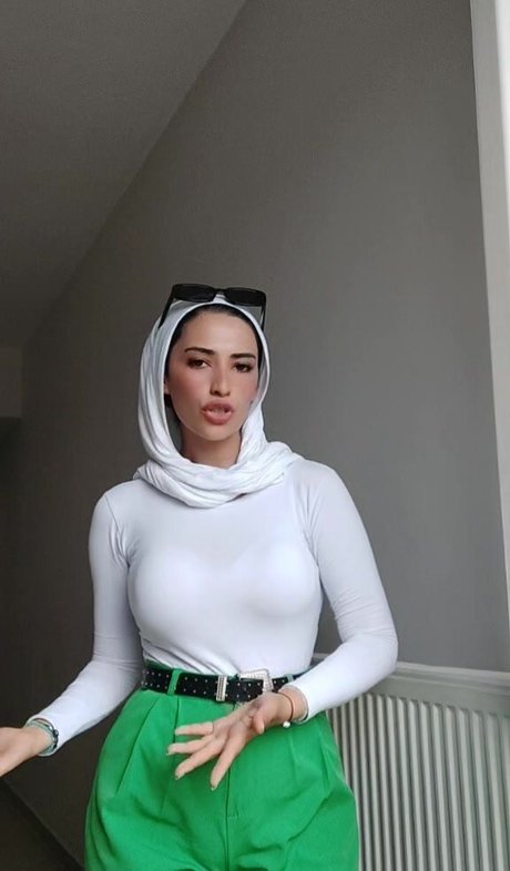 Foto desnuda filtrada de OnlyFans de Ggulumss
