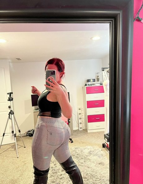 Foto desnuda filtrada de OnlyFans de Leeleezillafree