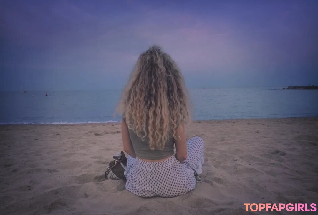 Foto desnuda filtrada de OnlyFans de Maryjane Auryn #79 Foto desnuda filtrada de OnlyFans de Maryjane Auryn #79