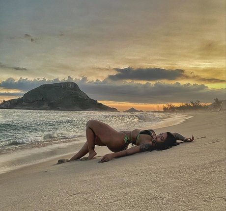 Stephanie Silveira