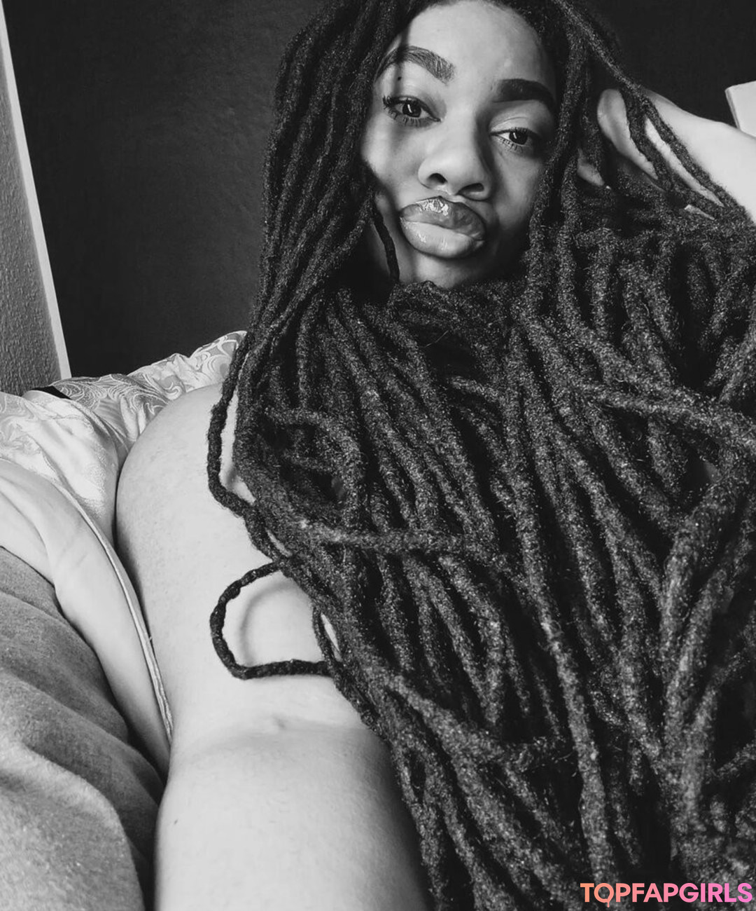 Foto desnuda filtrada de OnlyFans de Locked Honey Princess #73 Foto desnuda filtrada de OnlyFans de Locked Honey Princess #73