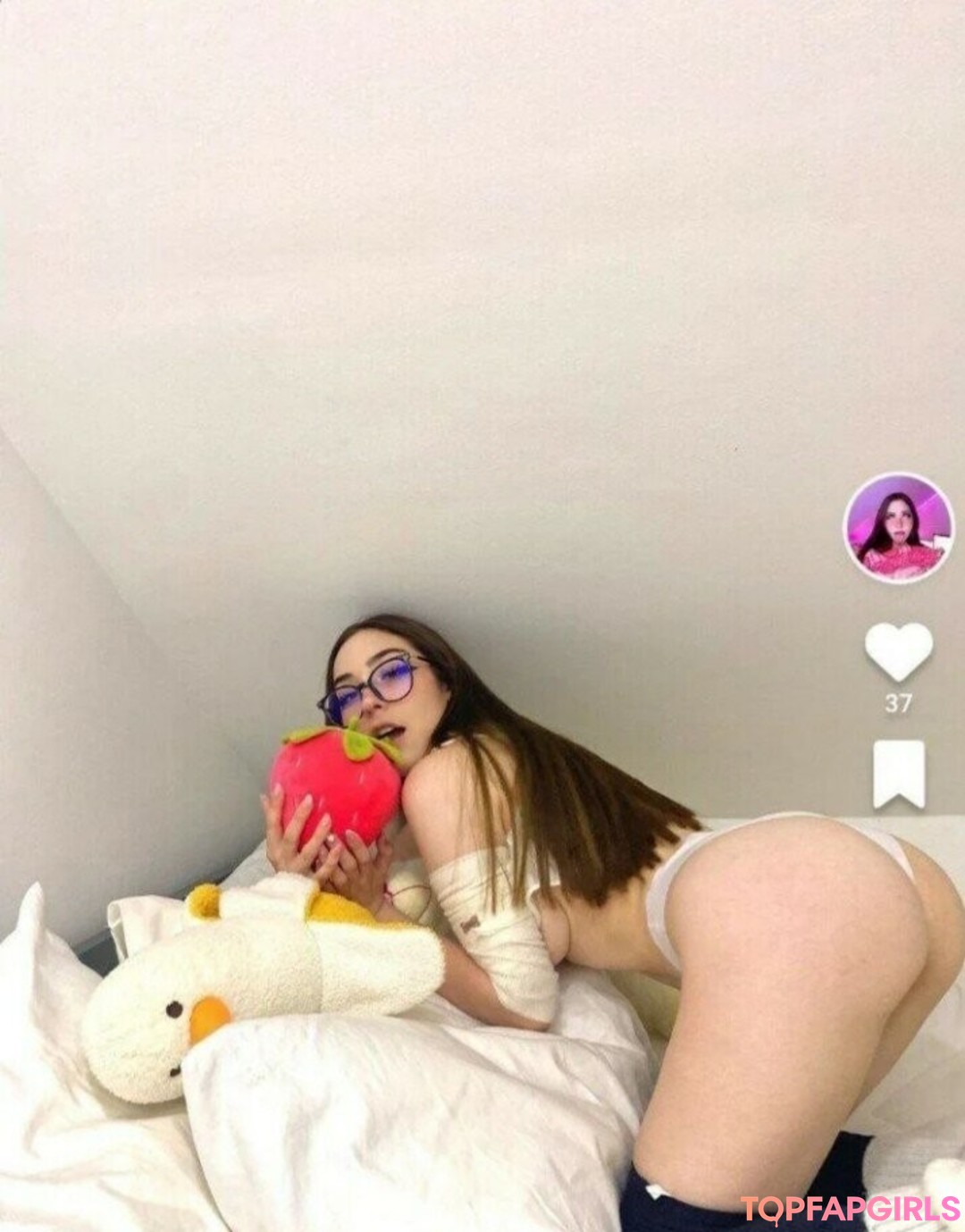 Foto desnuda filtrada de OnlyFans de Hannapunzell #79 Foto desnuda filtrada de OnlyFans de Hannapunzell #79