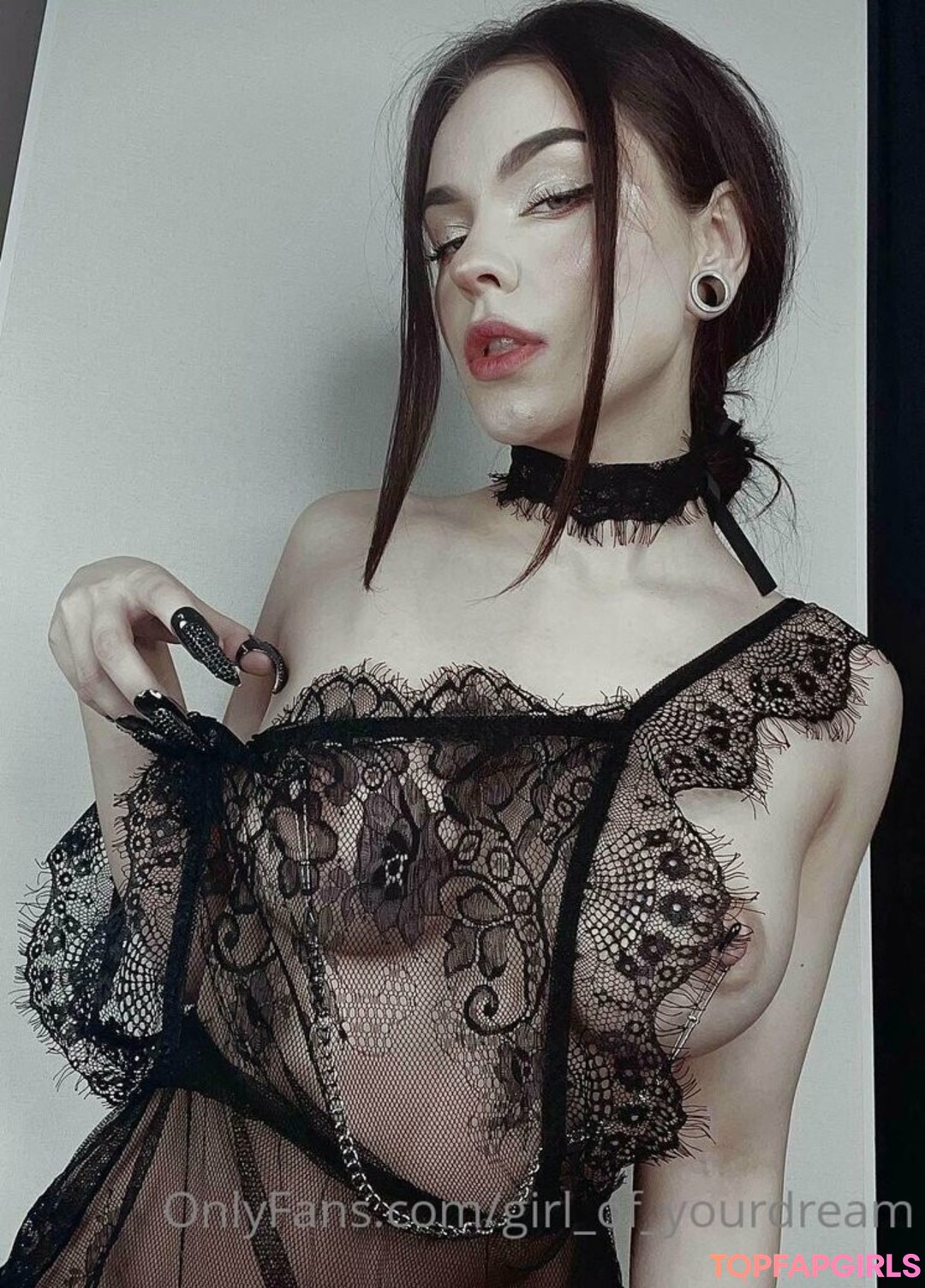 Foto desnuda filtrada de OnlyFans de Girlofyourdreams #7 Foto desnuda filtrada de OnlyFans de Girlofyourdreams #7