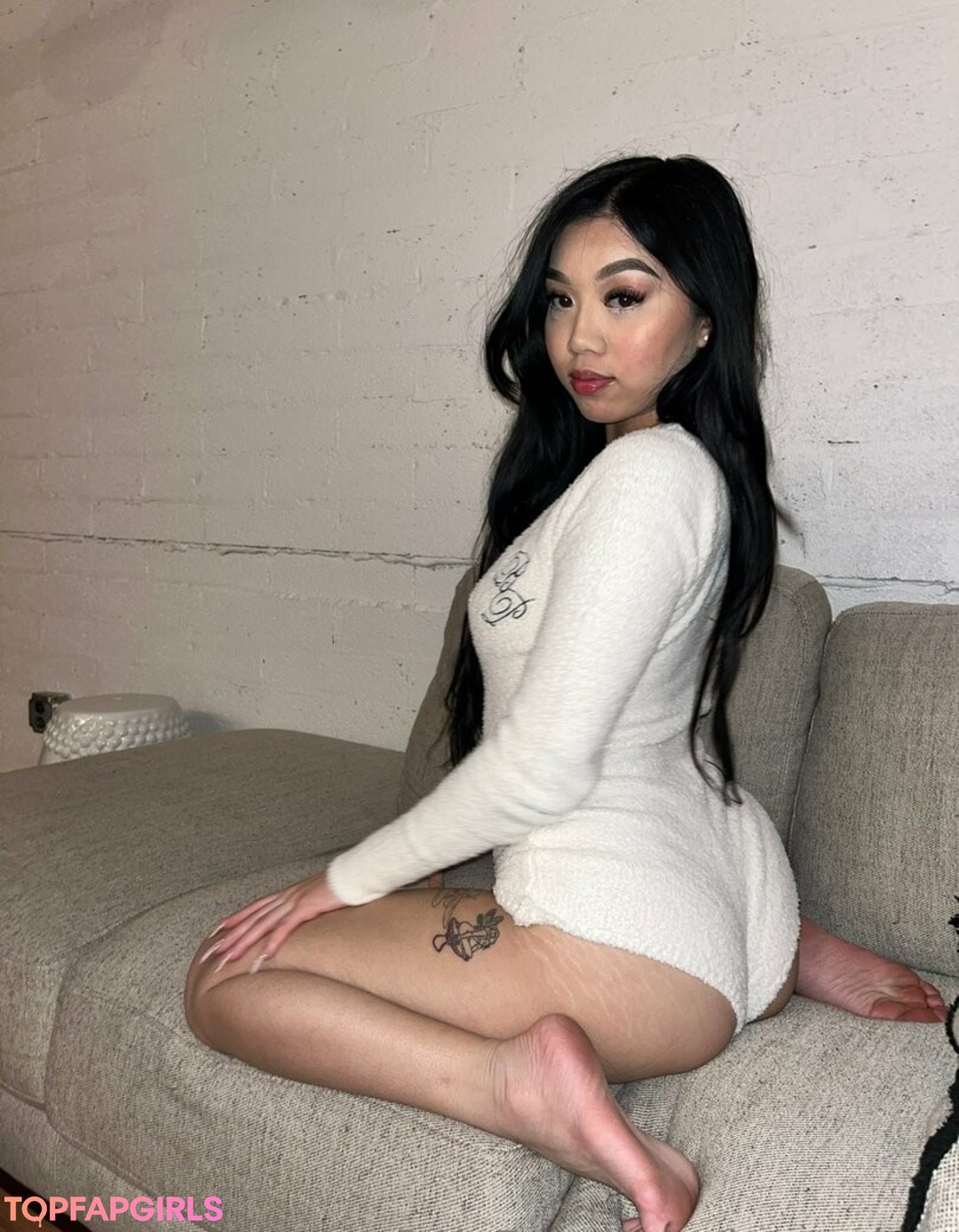 Foto desnuda filtrada de OnlyFans de Milkteakitty #24 Foto desnuda filtrada de OnlyFans de Milkteakitty #24