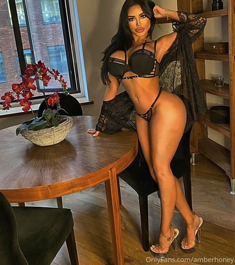 Amber Honeras