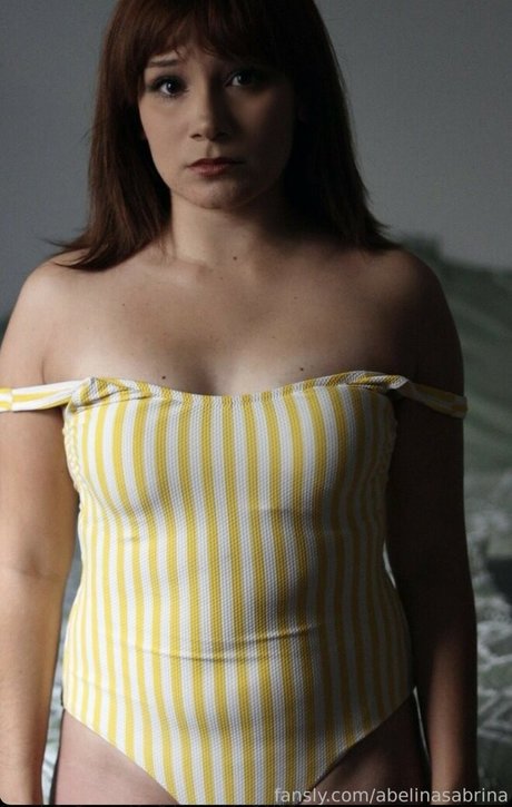 Foto desnuda filtrada de OnlyFans de Abelina Sabrina