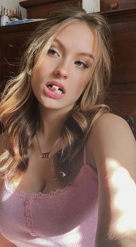 Foto desnuda filtrada de OnlyFans de Miahandley