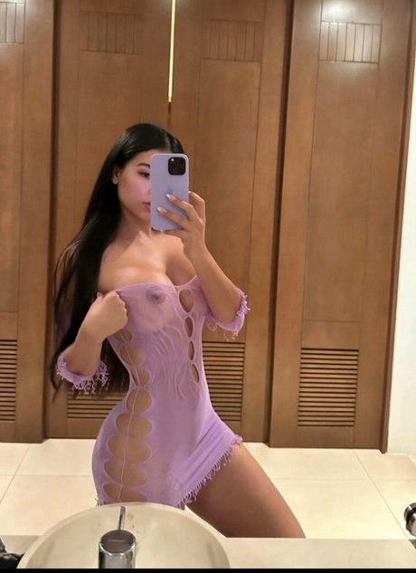 Foto desnuda filtrada de OnlyFans de Elizabethpinaa