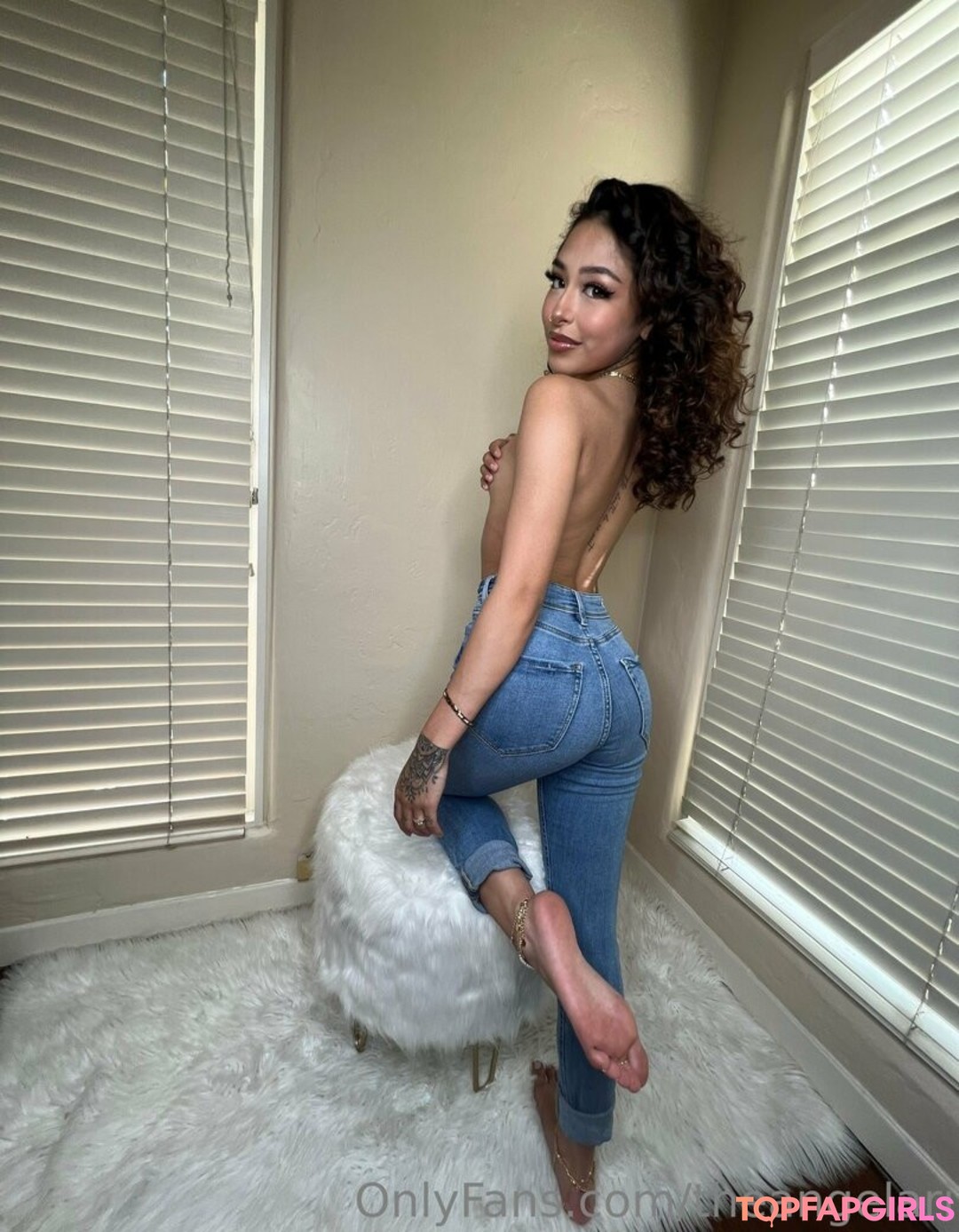 Foto desnuda filtrada de OnlyFans de Theangelari #15 Foto desnuda filtrada de OnlyFans de Theangelari #15