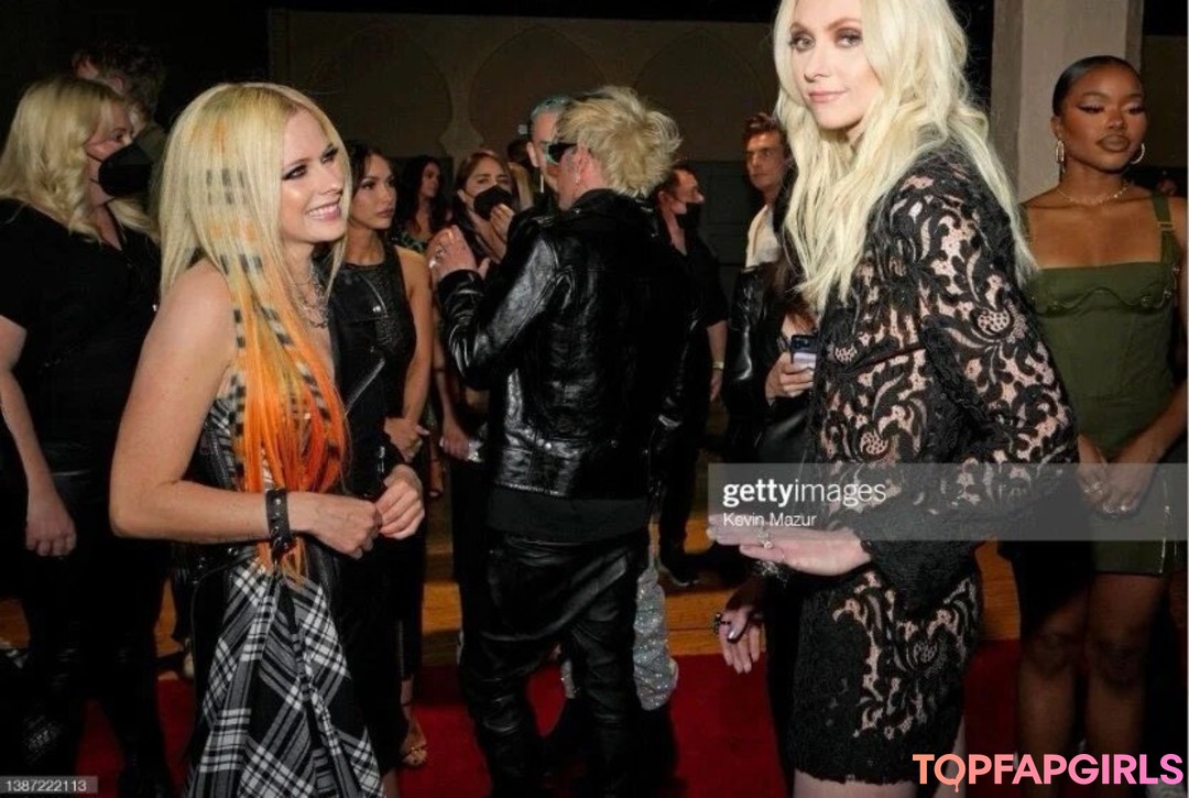 Foto desnuda filtrada de OnlyFans de Taylor Momsen #121 Foto desnuda filtrada de OnlyFans de Taylor Momsen #121