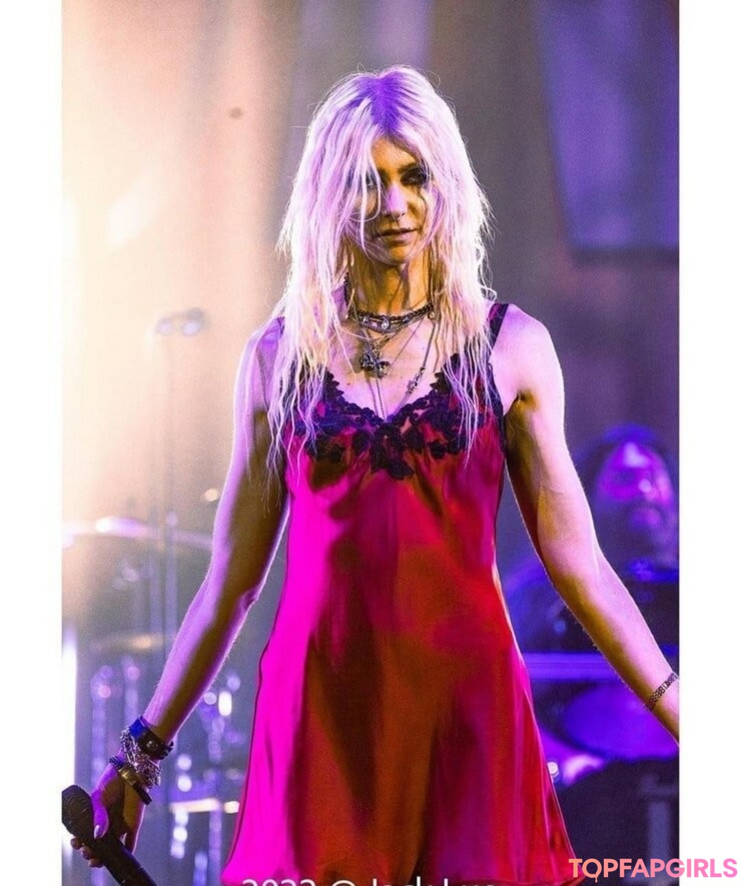 Foto desnuda filtrada de OnlyFans de Taylor Momsen #133 Foto desnuda filtrada de OnlyFans de Taylor Momsen #133