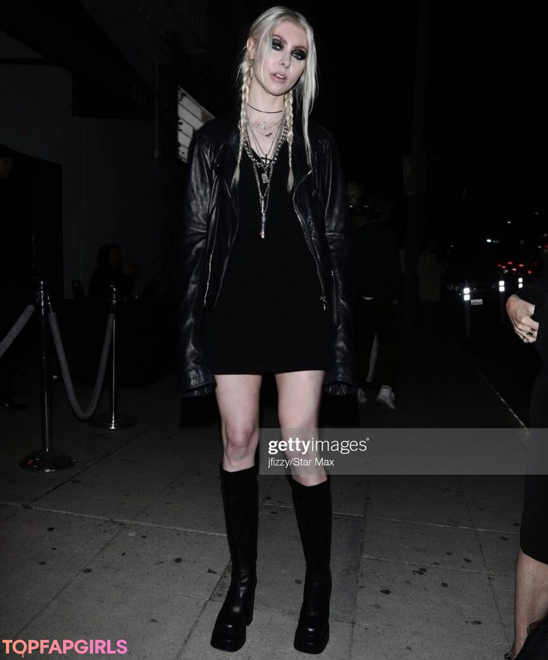 Foto desnuda filtrada de OnlyFans de Taylor Momsen #222 Foto desnuda filtrada de OnlyFans de Taylor Momsen #222