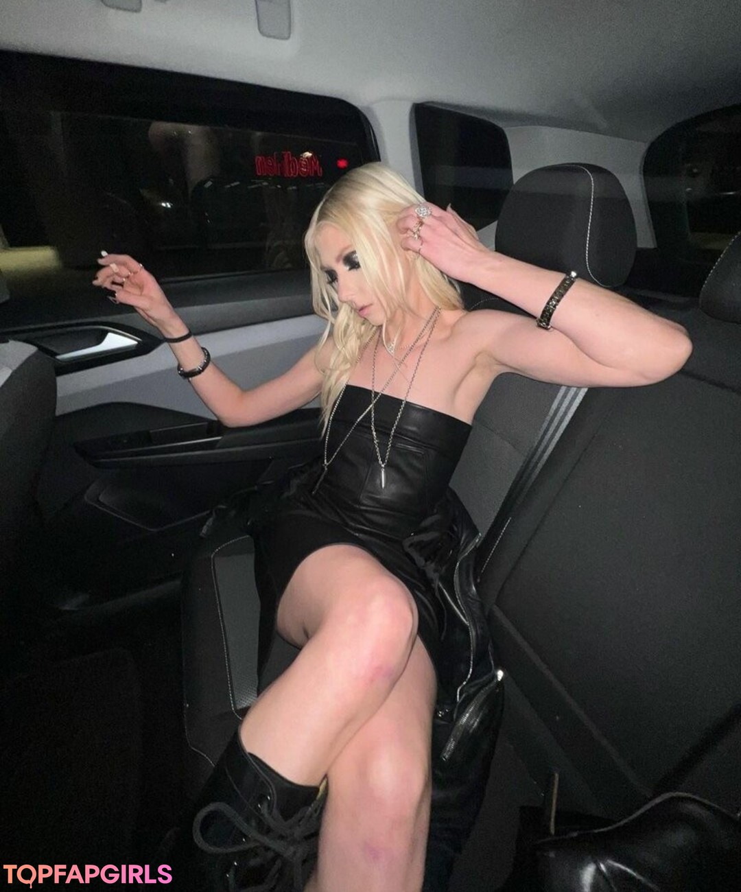 Foto desnuda filtrada de OnlyFans de Taylor Momsen #241 Foto desnuda filtrada de OnlyFans de Taylor Momsen #241