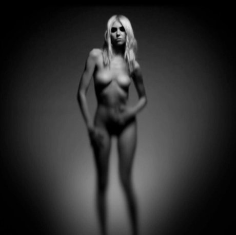 Foto desnuda filtrada de OnlyFans de Taylor Momsen