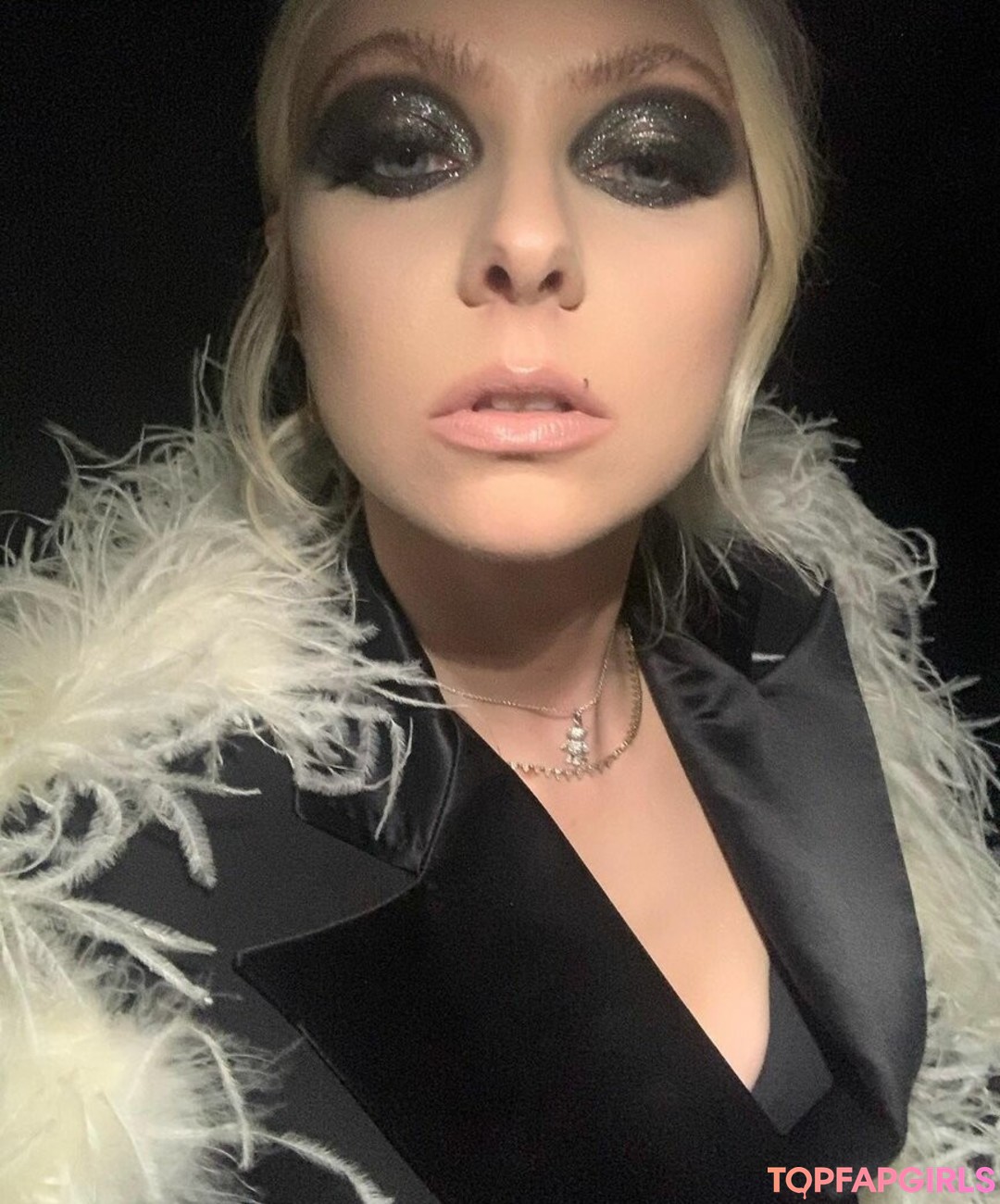 Foto desnuda filtrada de OnlyFans de Taylor Momsen #303 Foto desnuda filtrada de OnlyFans de Taylor Momsen #303