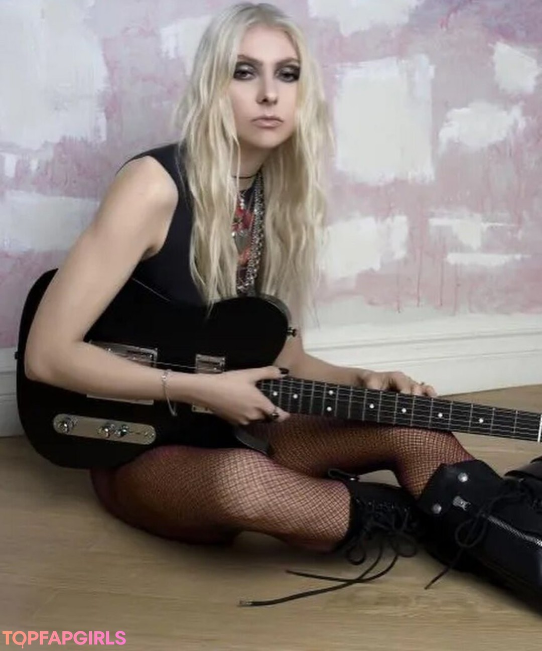 Foto desnuda filtrada de OnlyFans de Taylor Momsen #370 Foto desnuda filtrada de OnlyFans de Taylor Momsen #370