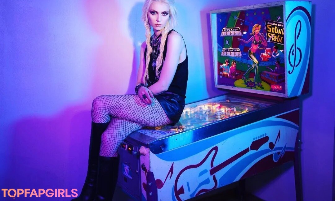 Foto desnuda filtrada de OnlyFans de Taylor Momsen #382 Foto desnuda filtrada de OnlyFans de Taylor Momsen #382