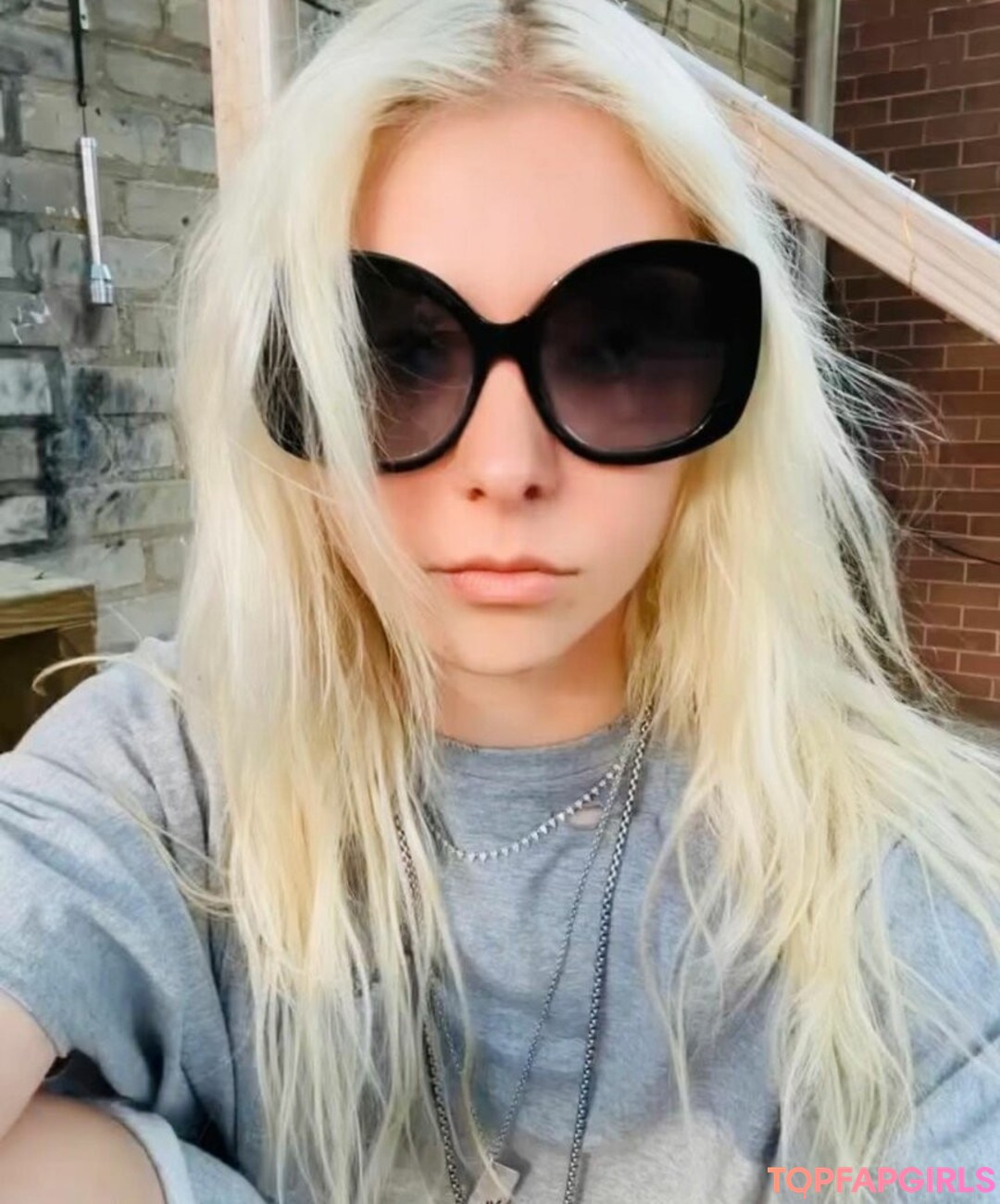 Foto desnuda filtrada de OnlyFans de Taylor Momsen #399 Foto desnuda filtrada de OnlyFans de Taylor Momsen #399