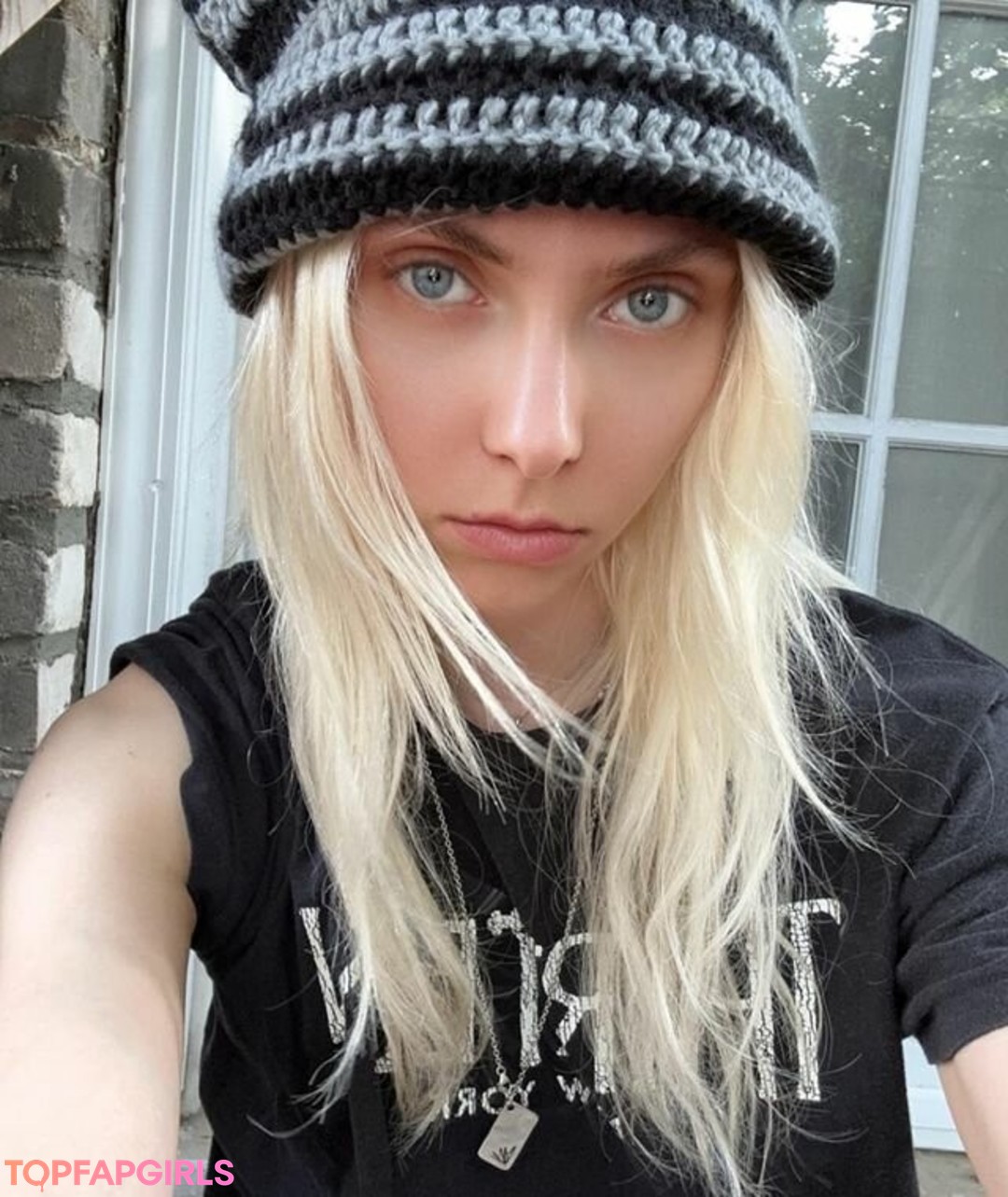 Foto desnuda filtrada de OnlyFans de Taylor Momsen #457 Foto desnuda filtrada de OnlyFans de Taylor Momsen #457