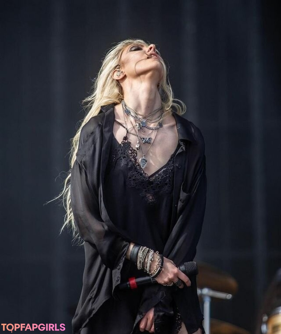 Foto desnuda filtrada de OnlyFans de Taylor Momsen #482 Foto desnuda filtrada de OnlyFans de Taylor Momsen #482