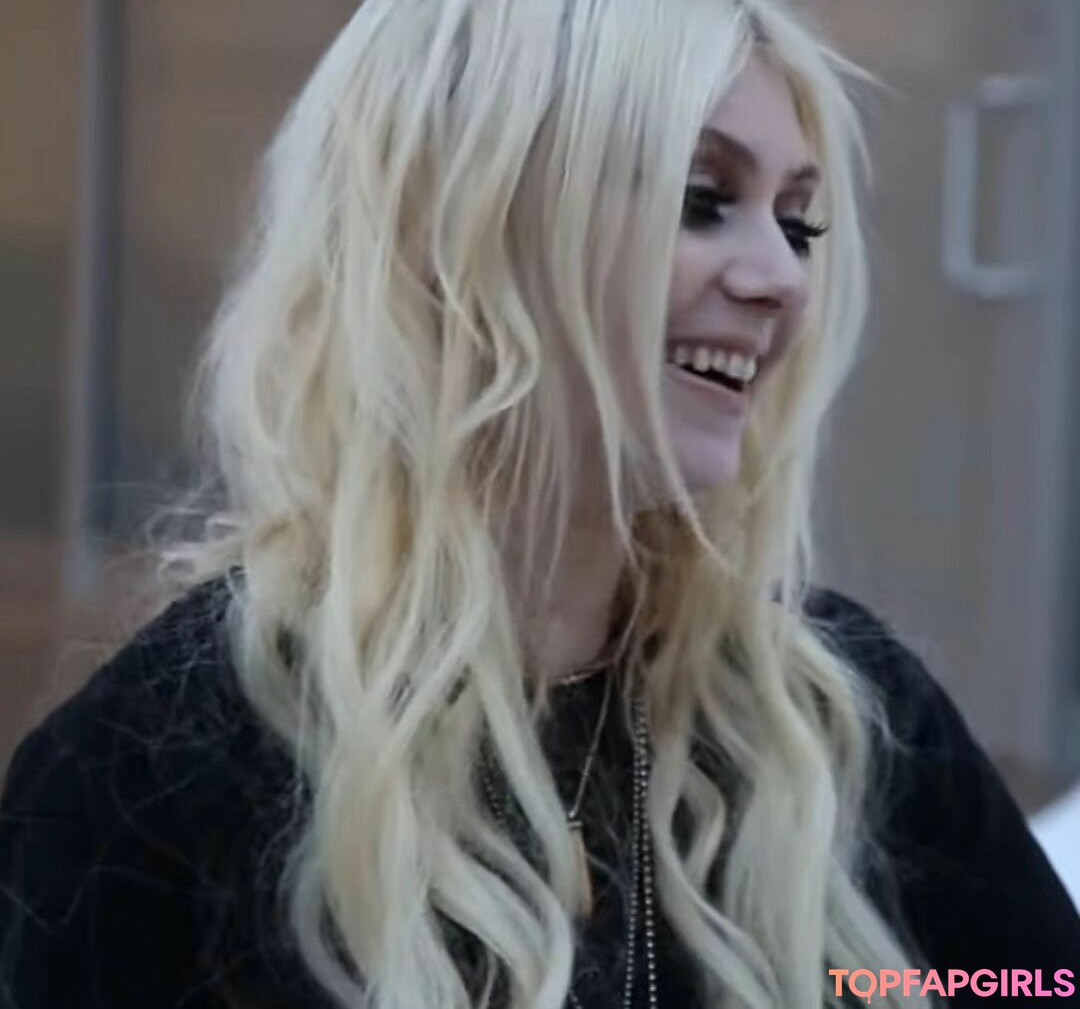 Foto desnuda filtrada de OnlyFans de Taylor Momsen #521 Foto desnuda filtrada de OnlyFans de Taylor Momsen #521