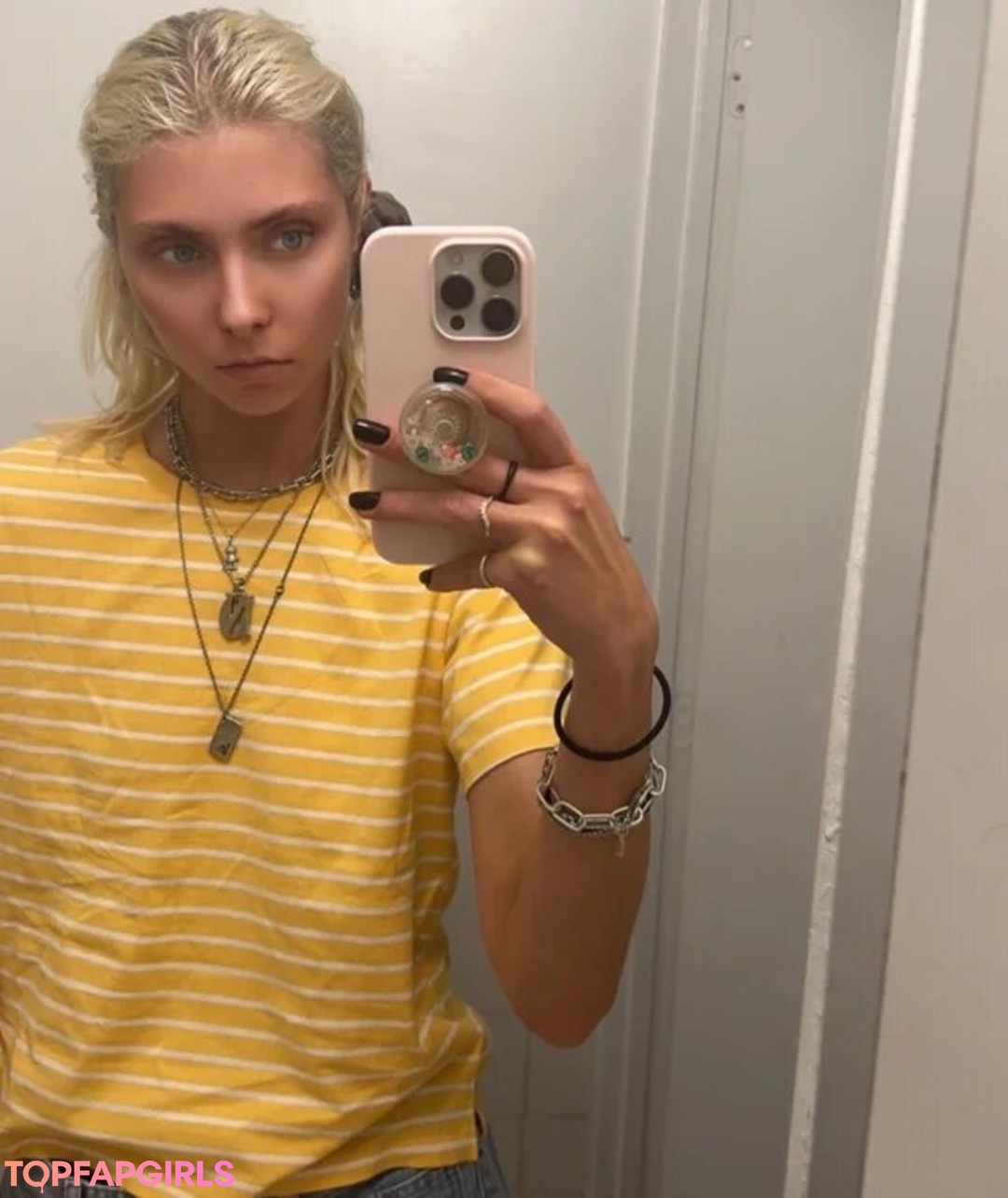 Foto desnuda filtrada de OnlyFans de Taylor Momsen #542 Foto desnuda filtrada de OnlyFans de Taylor Momsen #542