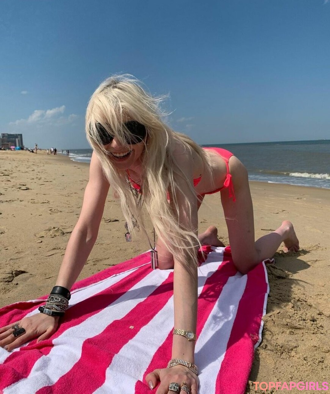 Foto desnuda filtrada de OnlyFans de Taylor Momsen #75 Foto desnuda filtrada de OnlyFans de Taylor Momsen #75